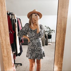 NEW Zara ✨Floral Puffed Sleeve Ruched Mini Dress